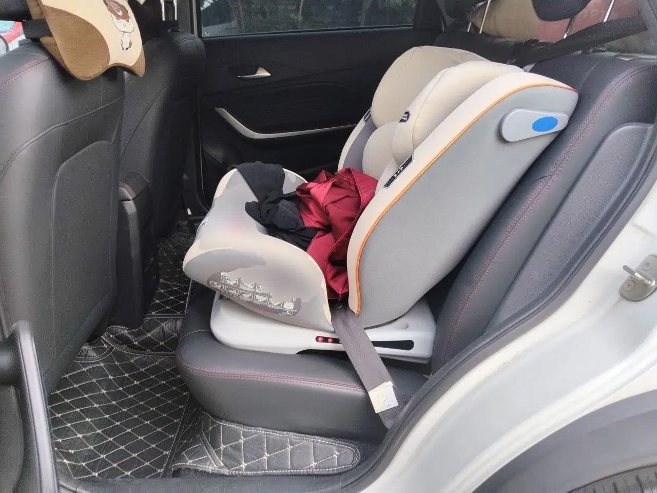 Chery Tiggo 3X 2021 Diamond Edition 1.5L CVT 3-Carat II Model — миниатюра 17