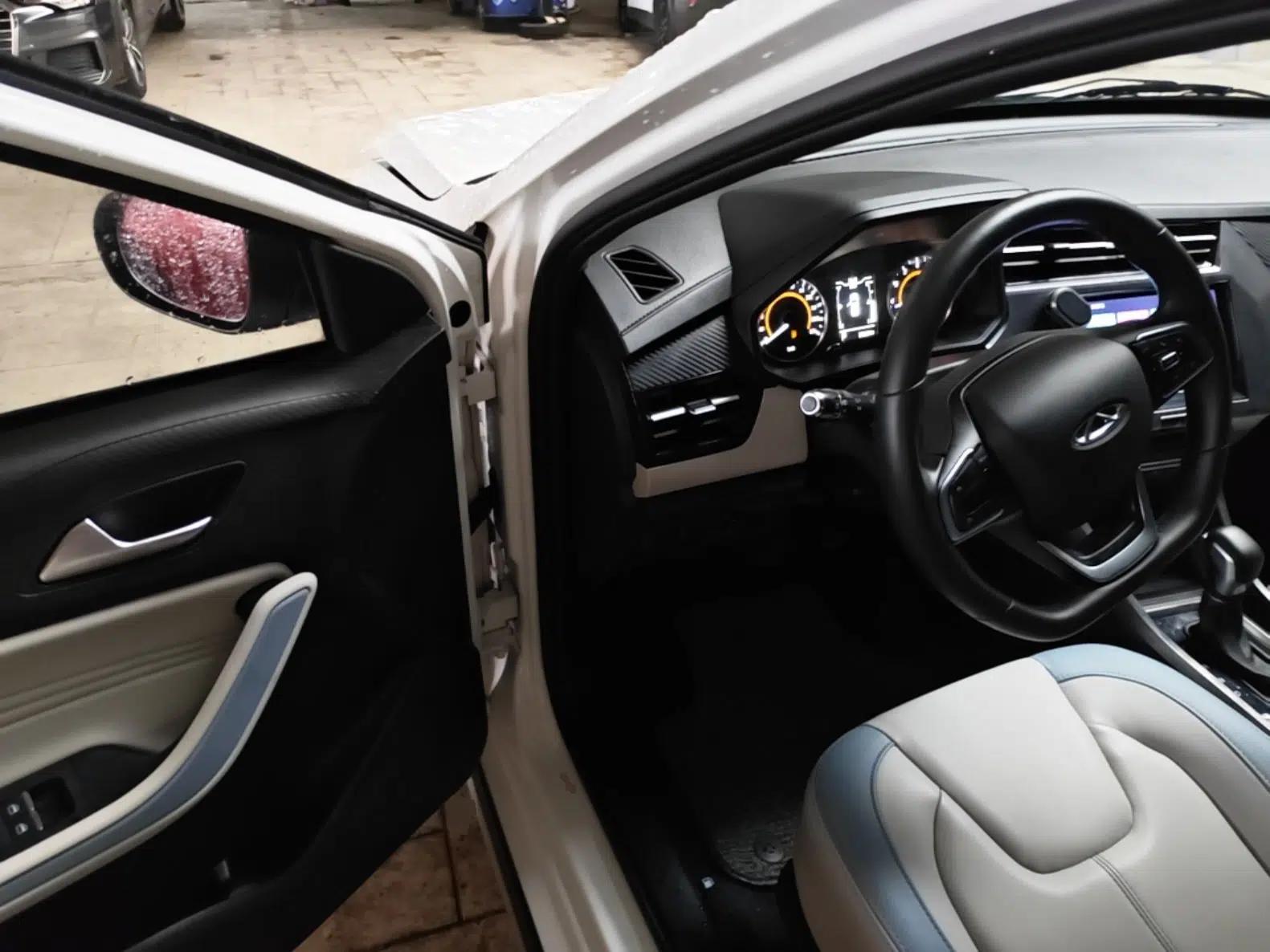 Chery Tiggo 3X 2022 Diamond Edition 1.5L CVT Elite Version — миниатюра 18
