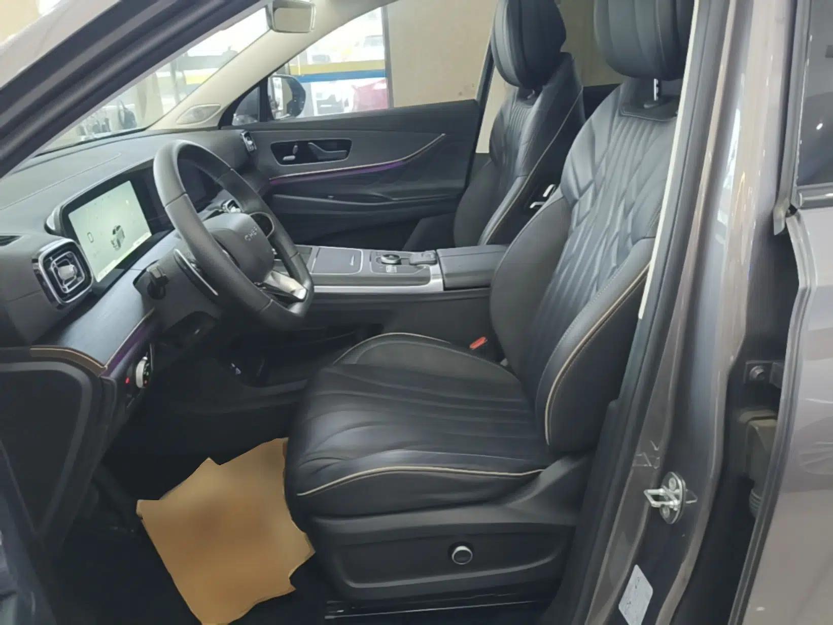 Chery Tiggo 9 2023 2.0T Dual-Clutch Two-Wheel Drive Luxury Edition 5 Seats — миниатюра 17
