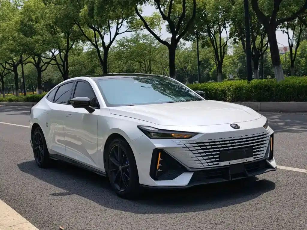 Changan UNI-V 2022 1.5T Smart Navigation Edition — миниатюра 3
