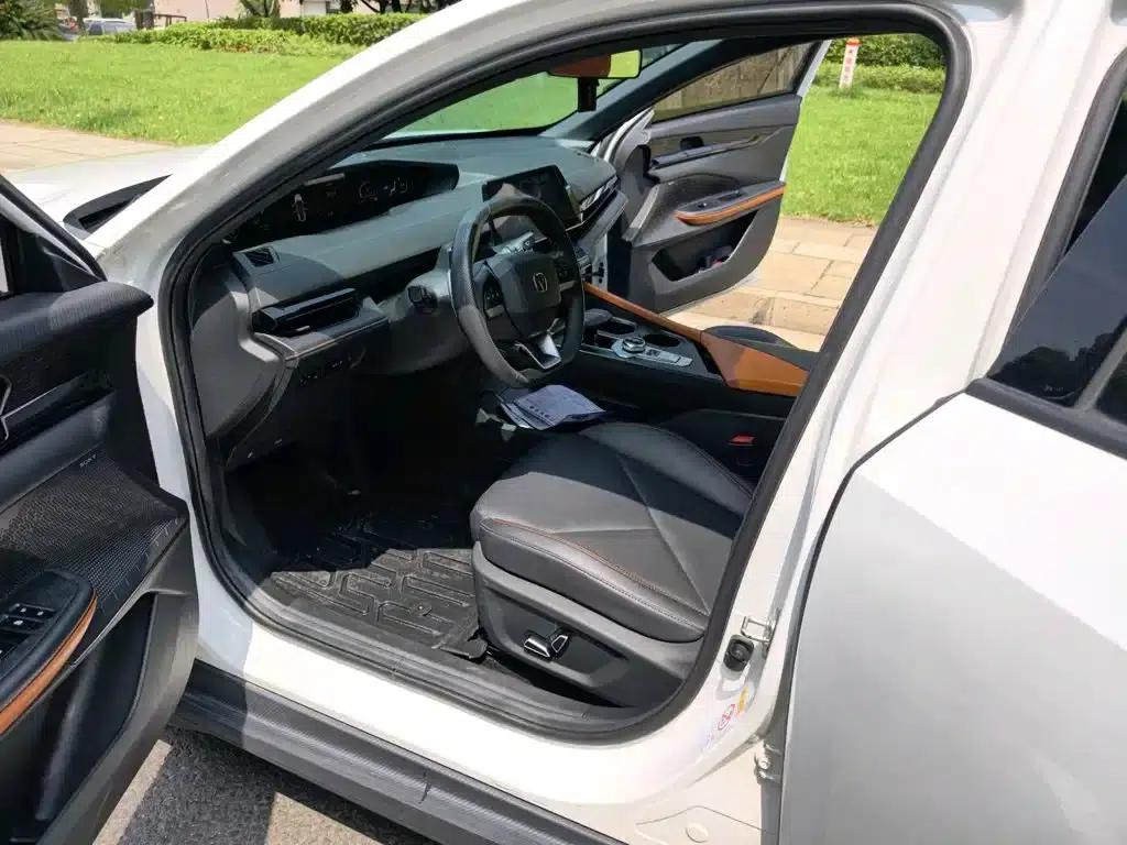 Changan UNI-V 2022 1.5T Smart Navigation Edition — миниатюра 4