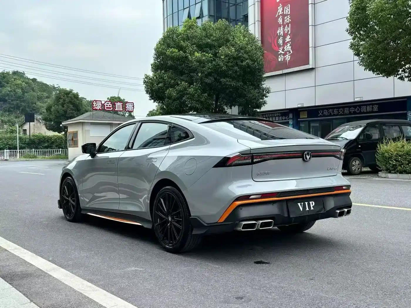 Changan UNI-V 2024 1.5T Premium Sport — миниатюра 4