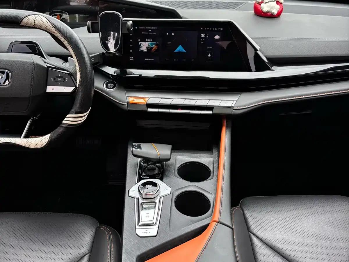 Changan UNI-V 2022 1.5T Premium Edition — миниатюра 15