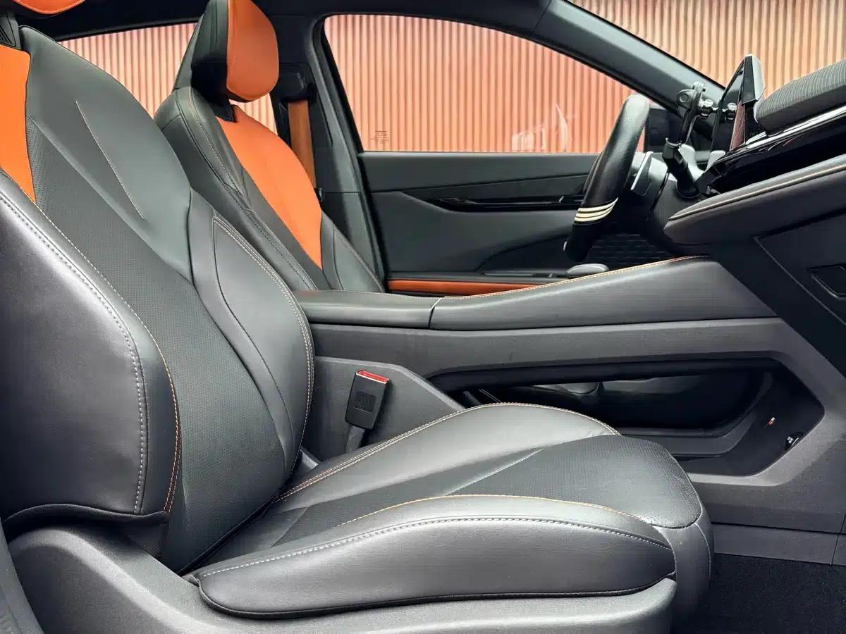 Changan UNI-V 2022 1.5T Premium Edition — миниатюра 19