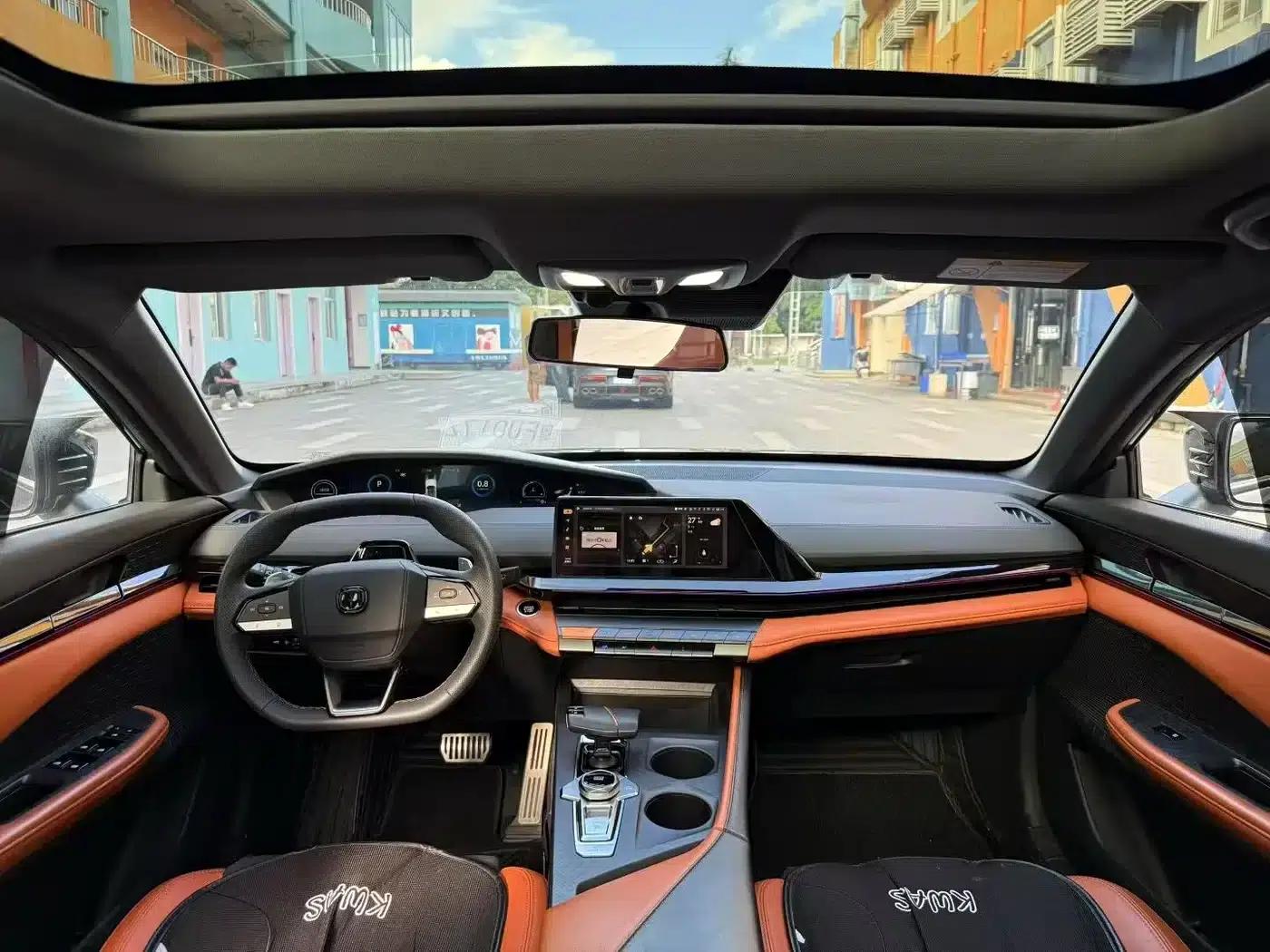 Changan UNI-V 2022 1.5T Sport Edition — миниатюра 6