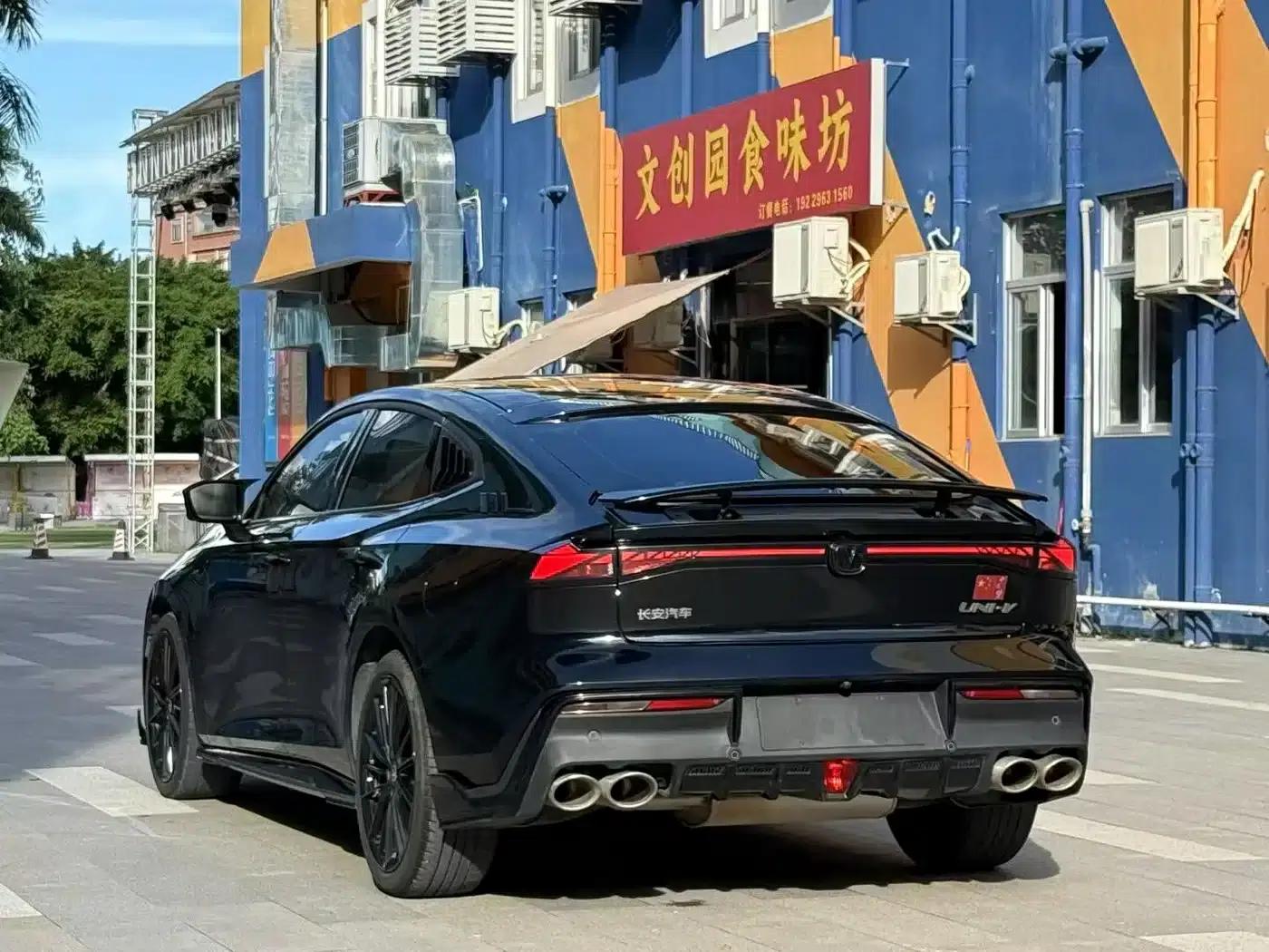 Changan UNI-V 2022 1.5T Sport Edition — миниатюра 7
