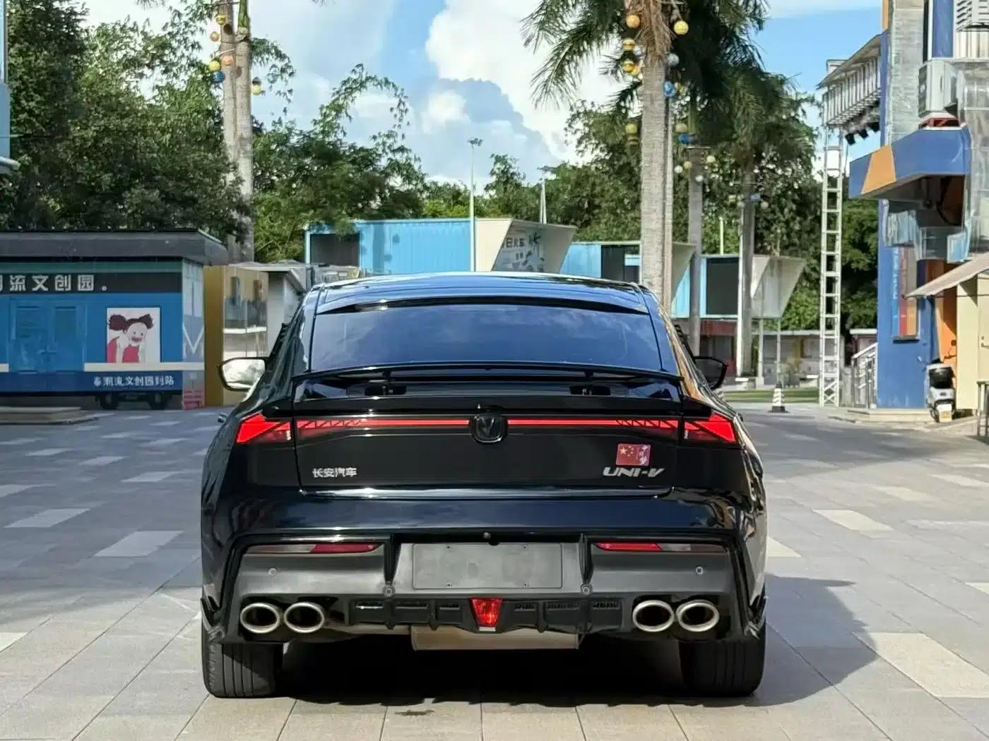 Changan UNI-V 2022 1.5T Sport Edition — миниатюра 8