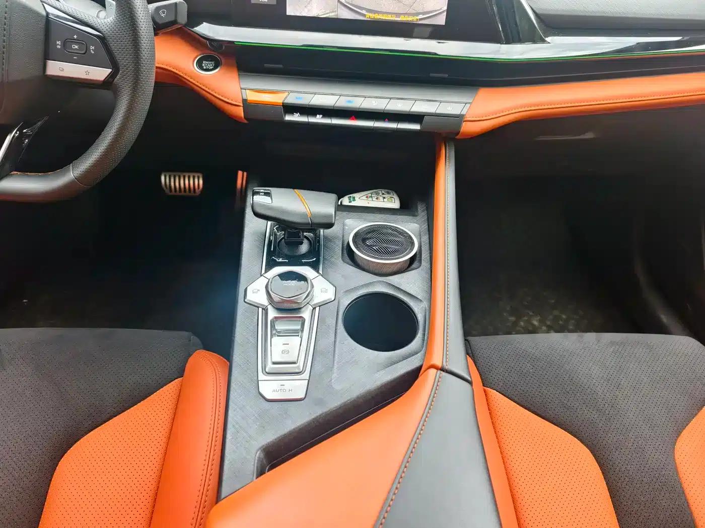 Changan UNI-V 2023 1.5T Sport Edition — миниатюра 14