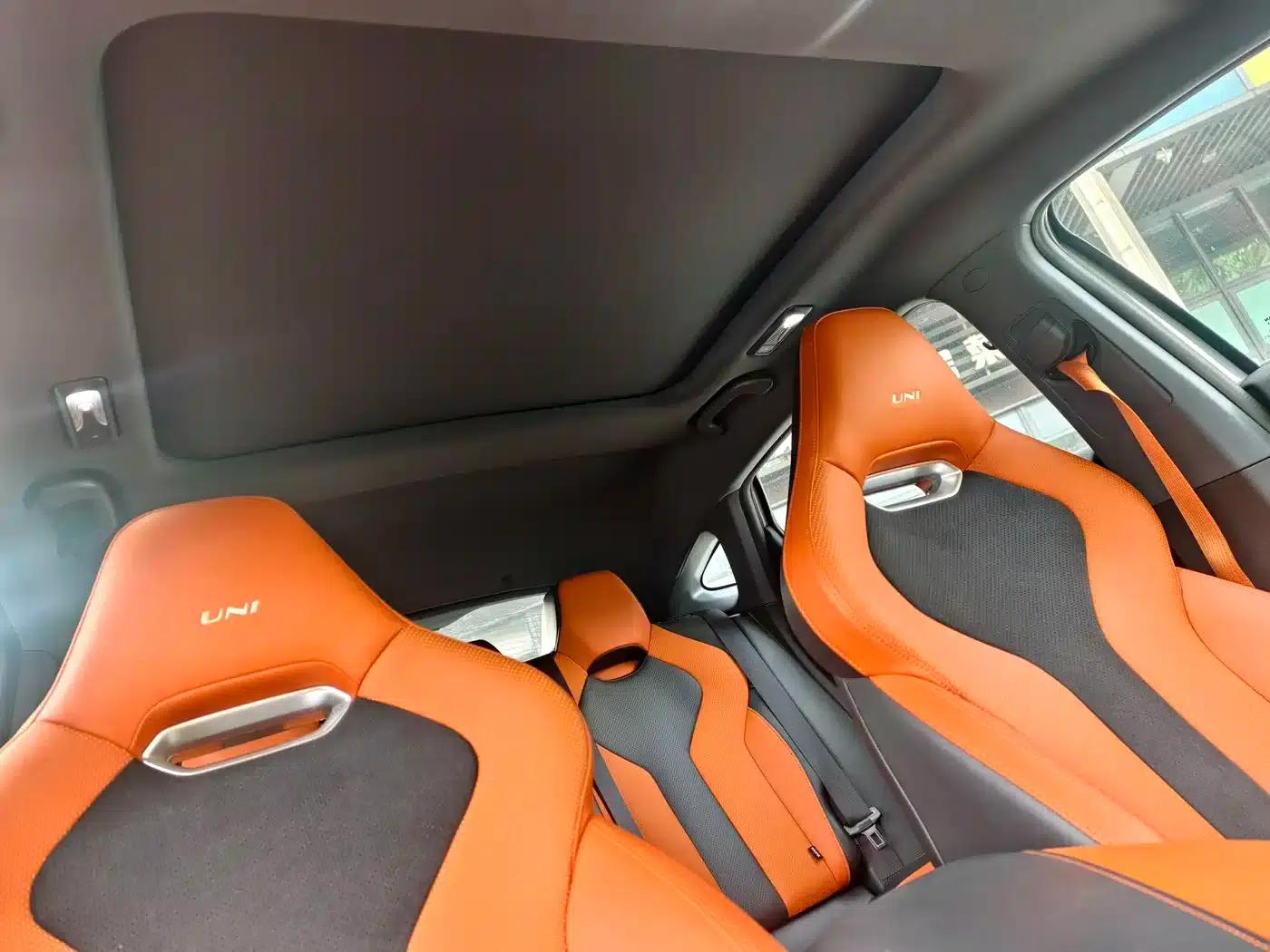 Changan UNI-V 2023 1.5T Sport Edition — миниатюра 18