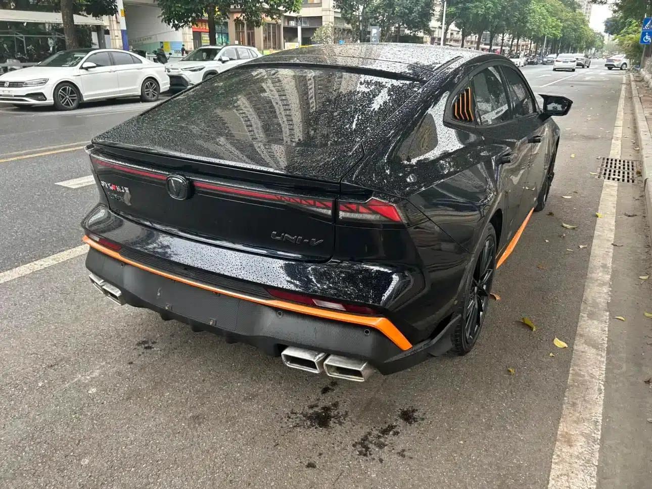 Changan UNI-V 2024 1.5T Premium Sport — миниатюра 17