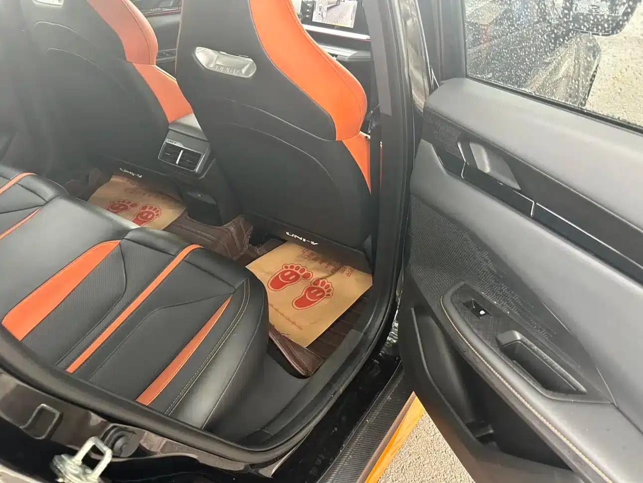 Changan UNI-V 2024 1.5T Premium Sport — миниатюра 5