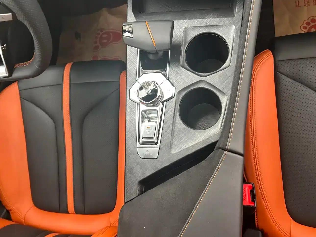 Changan UNI-V 2024 1.5T Premium Sport — миниатюра 6