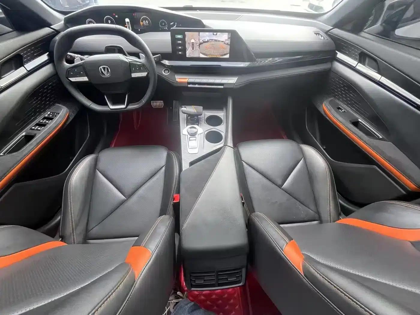 Changan UNI-V 2022 1.5T Sport Edition — миниатюра 3