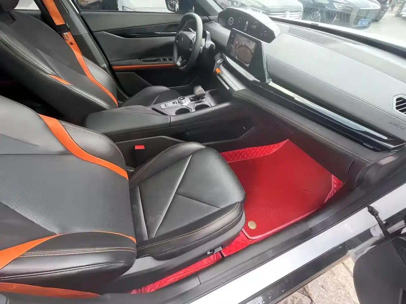 Changan UNI-V 2022 1.5T Sport Edition — миниатюра 5