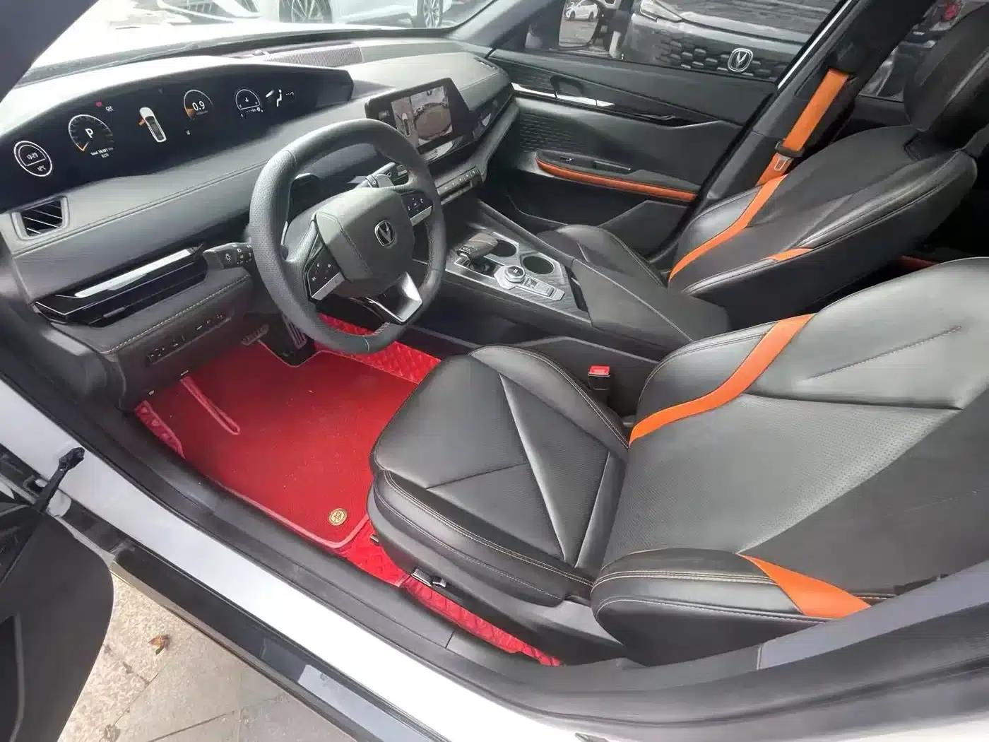 Changan UNI-V 2022 1.5T Sport Edition — миниатюра 6