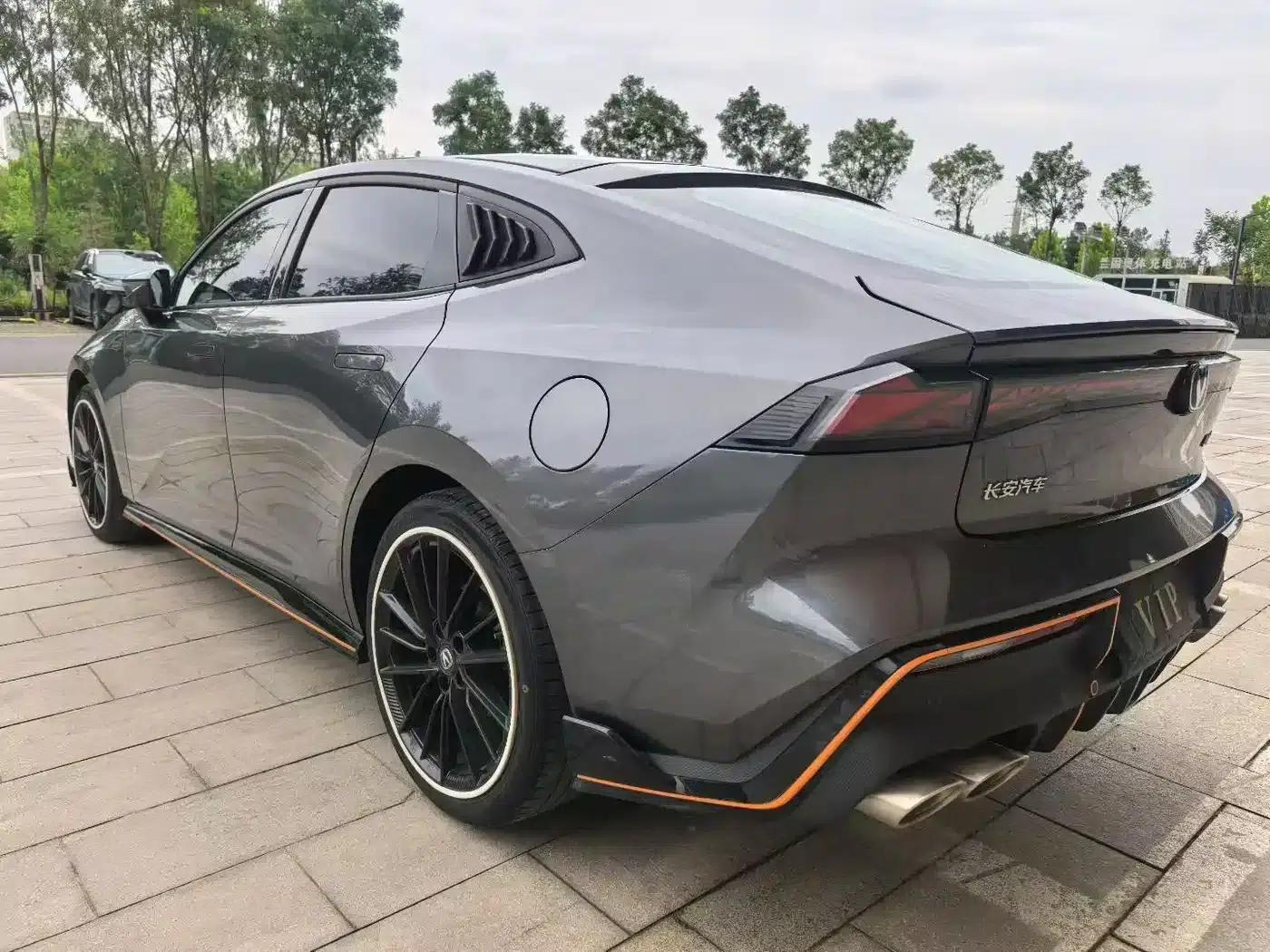 Changan UNI-V 2023 1.5T Sport Edition — миниатюра 4