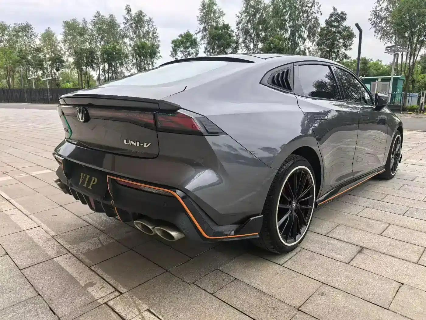 Changan UNI-V 2023 1.5T Sport Edition — миниатюра 6