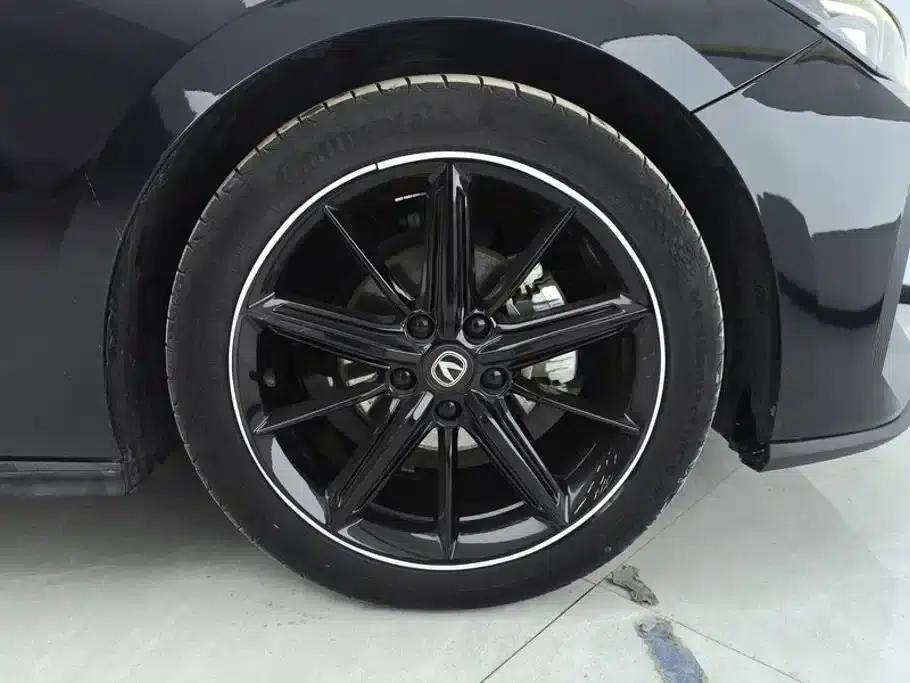 Changan UNI-V 2022 1.5T Premium Edition — миниатюра 6