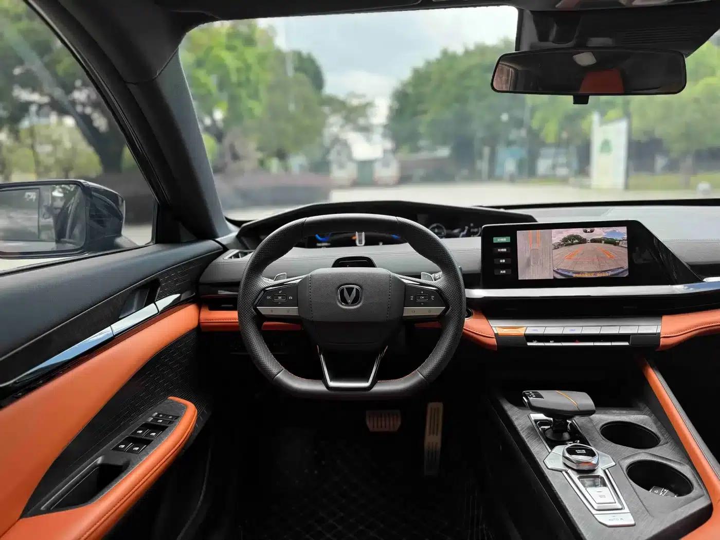 Changan UNI-V 2023 1.5T Sport Edition — миниатюра 17