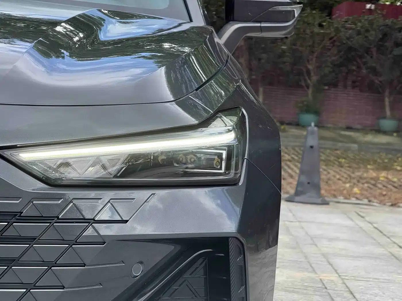 Changan UNI-V 2023 1.5T Sport Edition — миниатюра 6