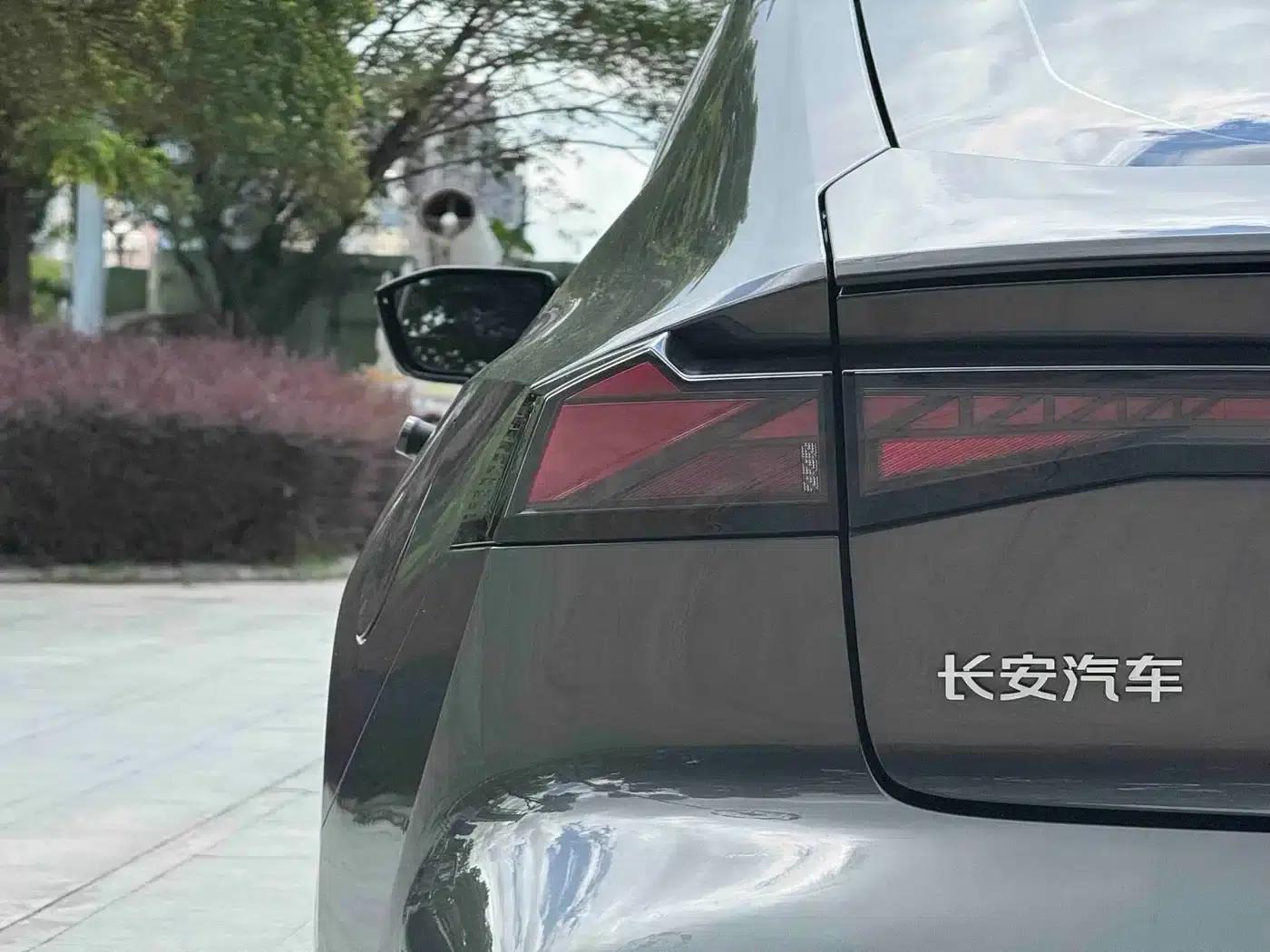 Changan UNI-V 2023 1.5T Sport Edition — миниатюра 9