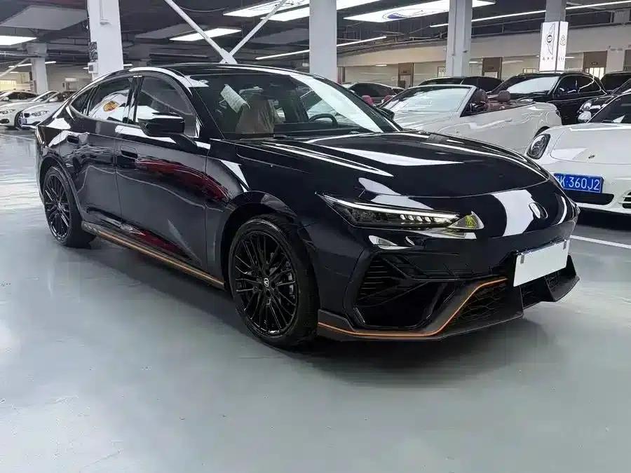 Changan UNI-V 2025 1.5T 500Bar Premium Sport — миниатюра 3
