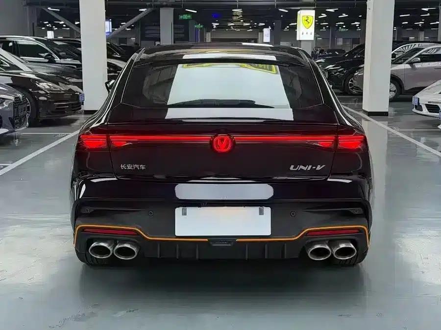 Changan UNI-V 2025 1.5T 500Bar Premium Sport — миниатюра 10