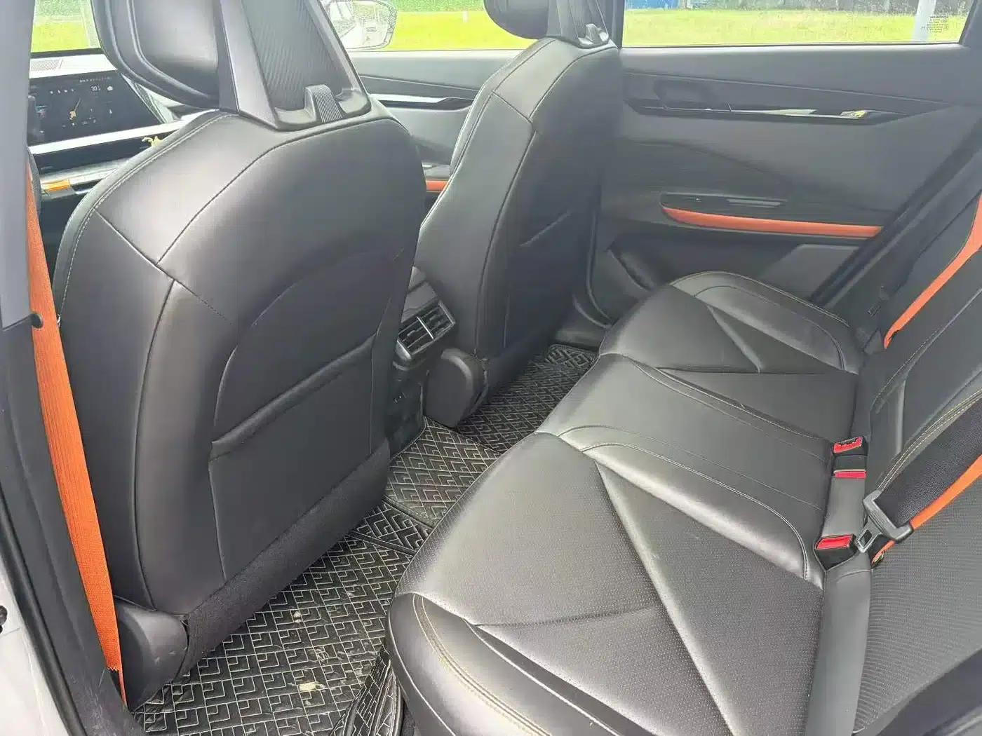 Changan UNI-V 2023 1.5T Premium Edition — миниатюра 5