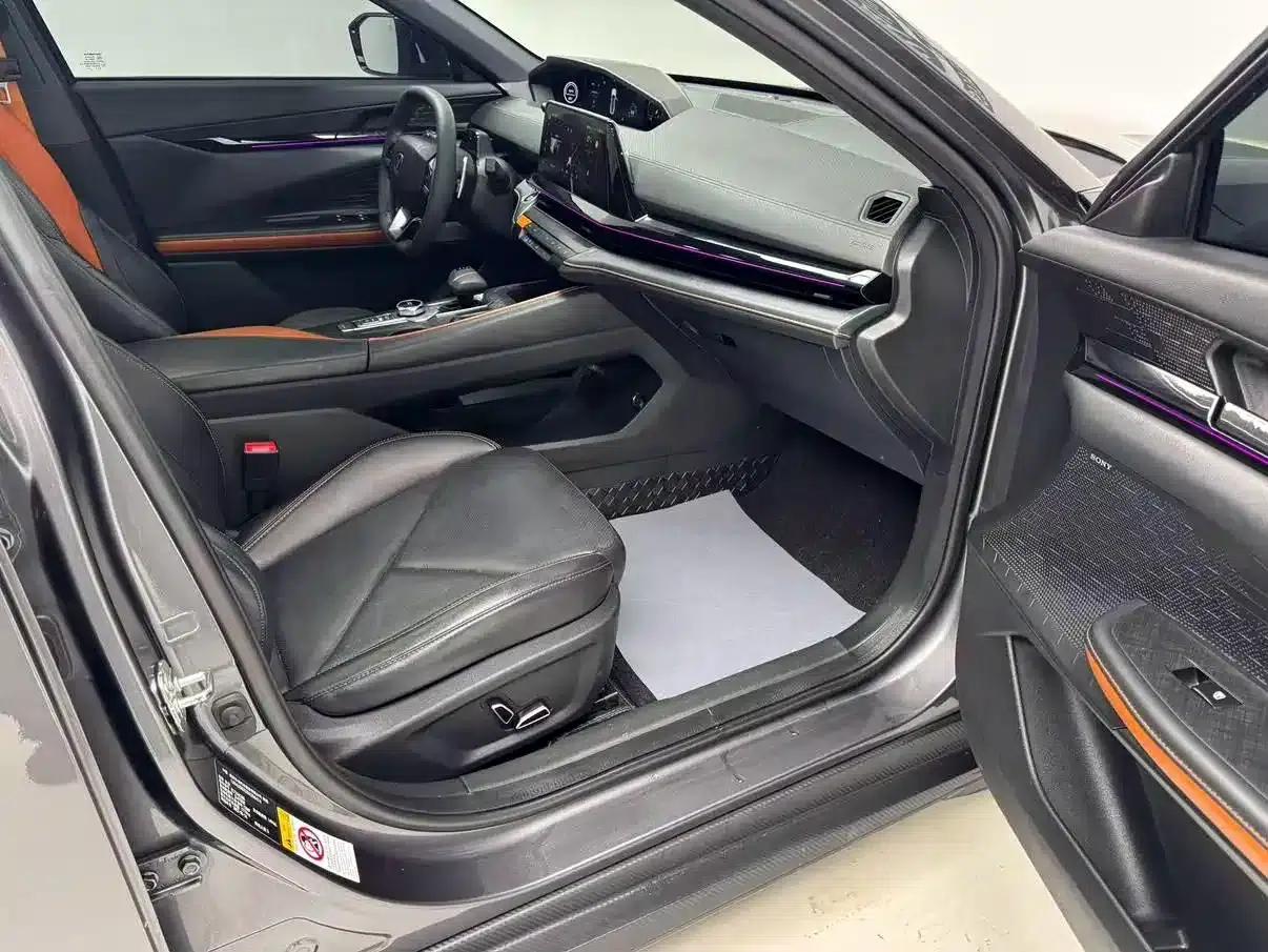 Changan UNI-V 2022 1.5T Premium Edition — миниатюра 14