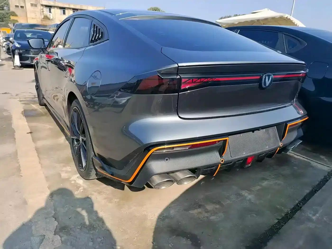 Changan UNI-V 2022 1.5T Sport Edition — миниатюра 13