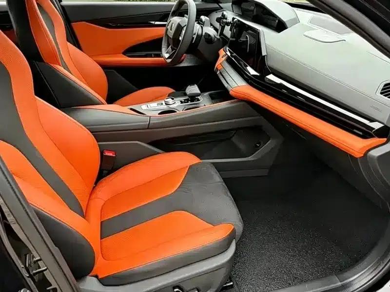 Changan UNI-V 2022 1.5T Sport Edition — миниатюра 9