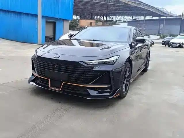 Changan UNI-V 2022 1.5T Premium Edition