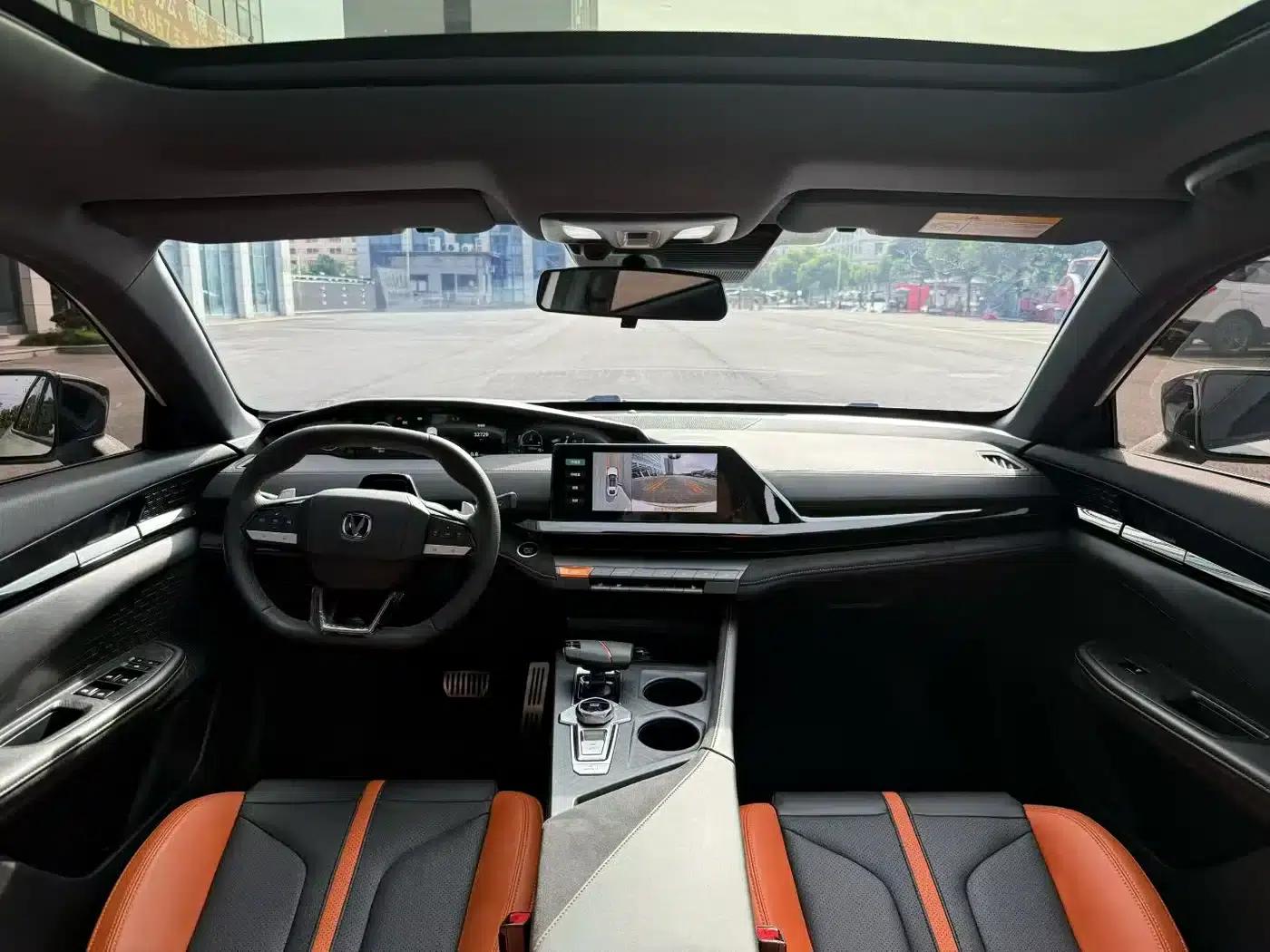 Changan UNI-V 2024 1.5T Premium Sport — миниатюра 5