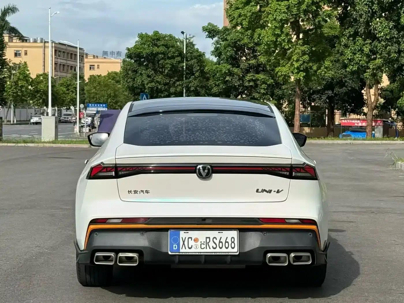 Changan UNI-V 2024 1.5T Premium Sport — миниатюра 8