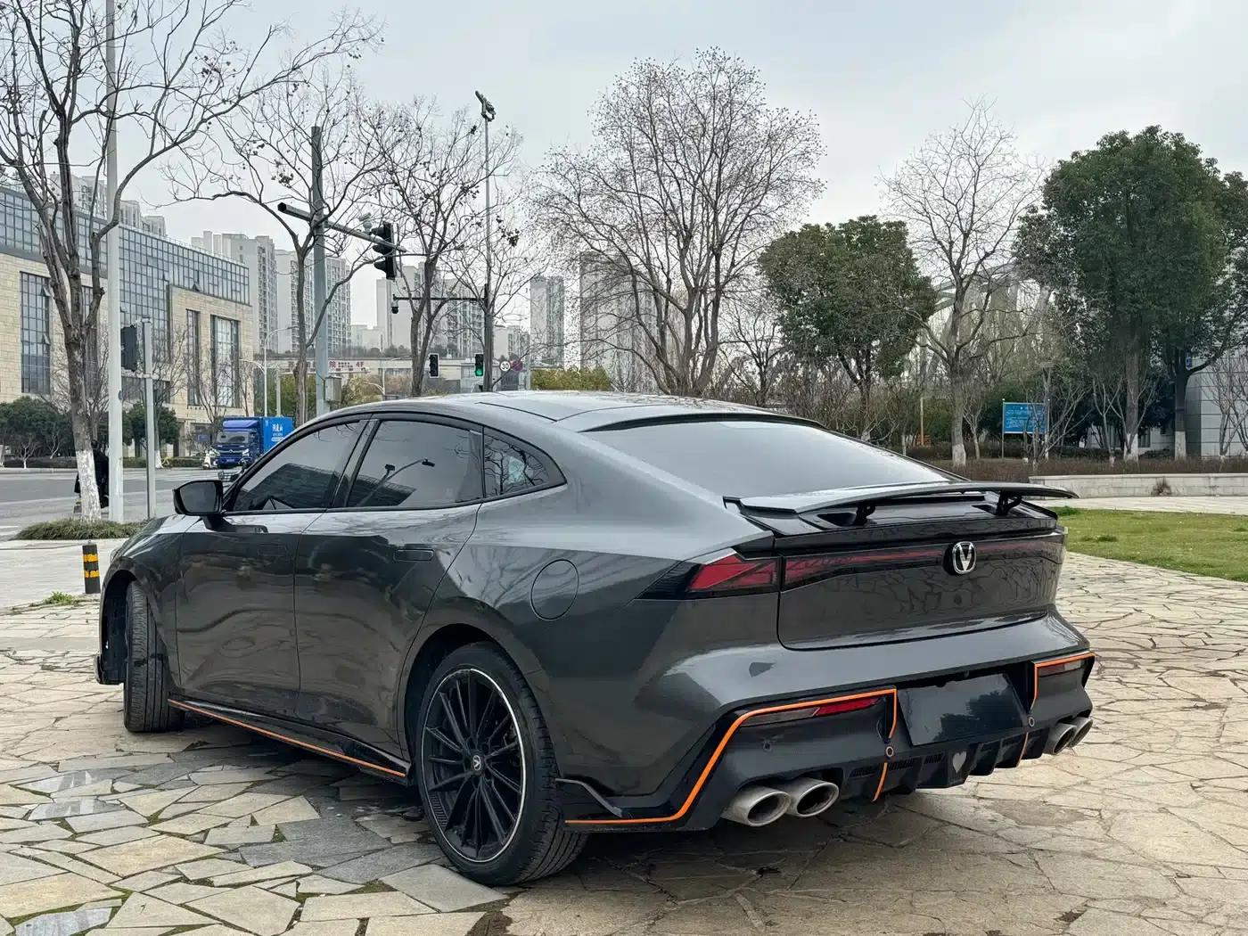 Changan UNI-V 2022 1.5T Sport Edition — миниатюра 5