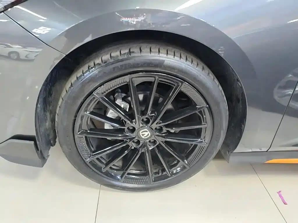 Changan UNI-V 2024 1.5T Premium Sport — миниатюра 23