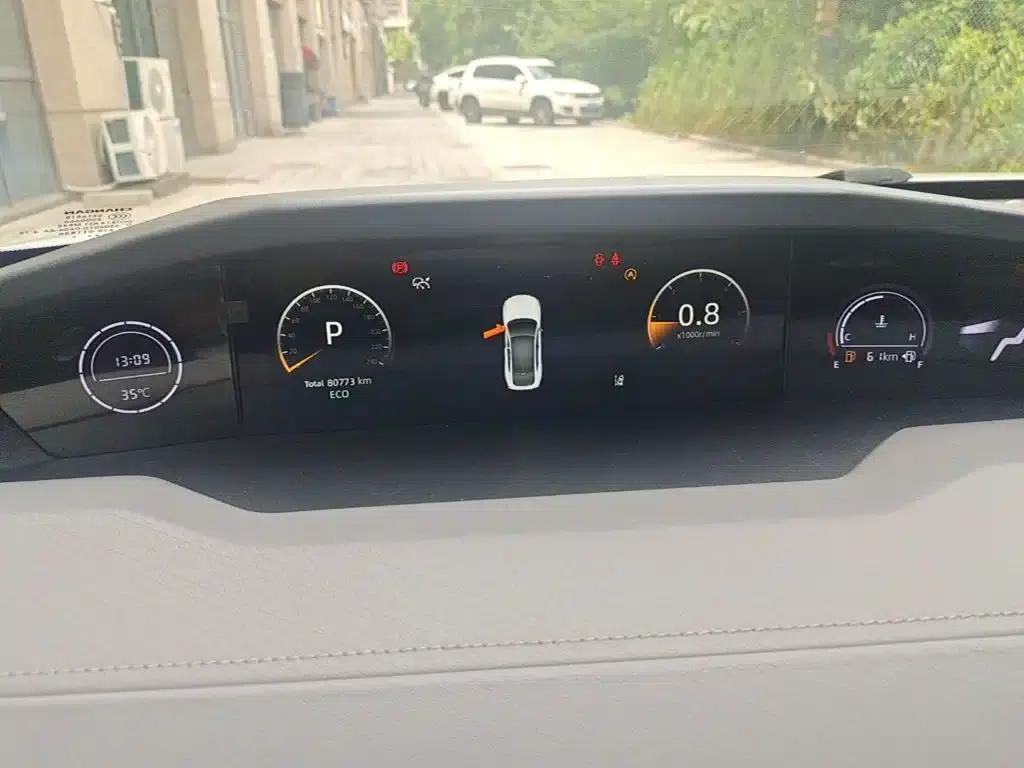 Changan UNI-V 2022 1.5T Premium Edition — миниатюра 12