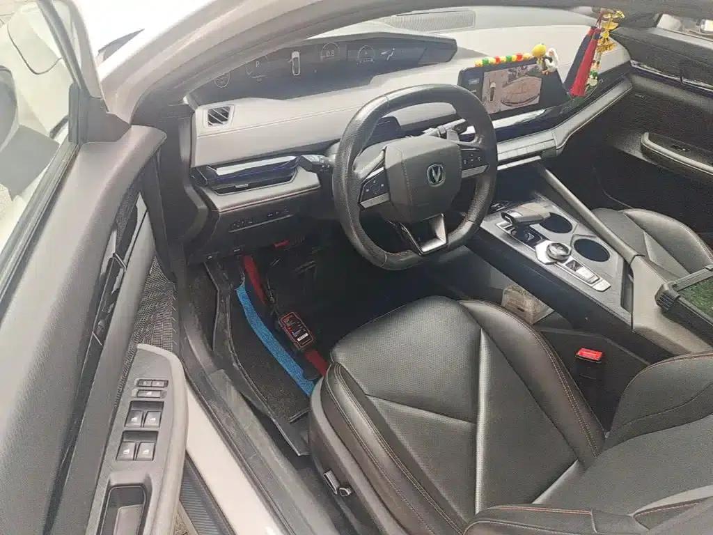Changan UNI-V 2022 1.5T Premium Edition — миниатюра 16