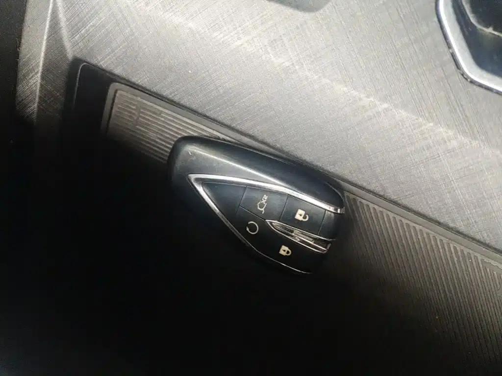 Changan UNI-V 2022 1.5T Premium Edition — миниатюра 9