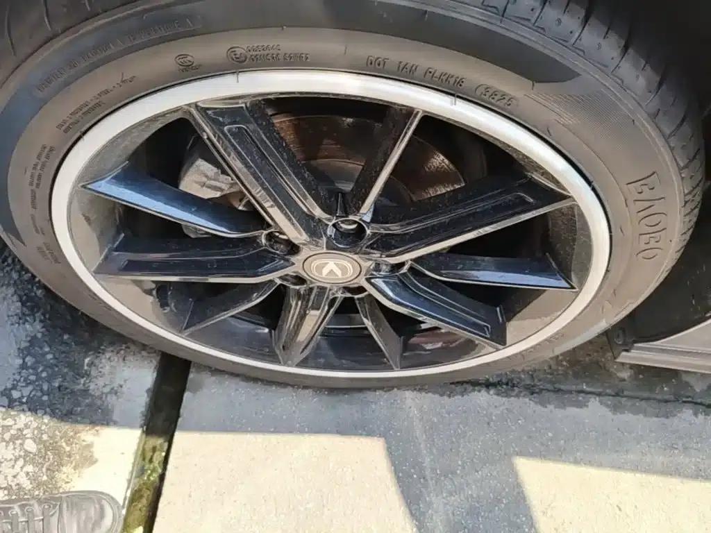 Changan UNI-V 2022 1.5T Premium Edition — миниатюра 23
