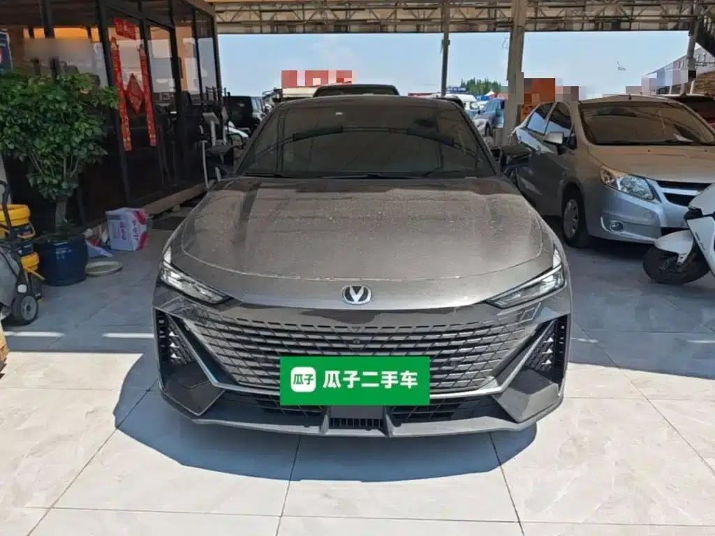 Changan UNI-V 2022 1.5T Premium Edition — миниатюра 3
