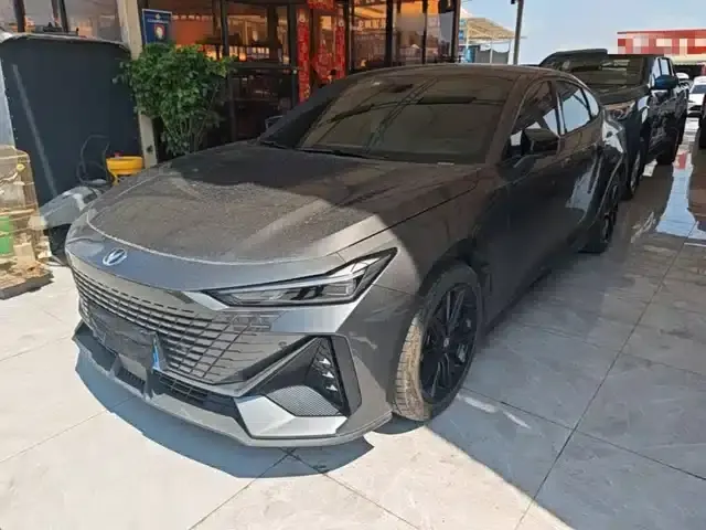 Changan UNI-V 2022 1.5T Premium Edition