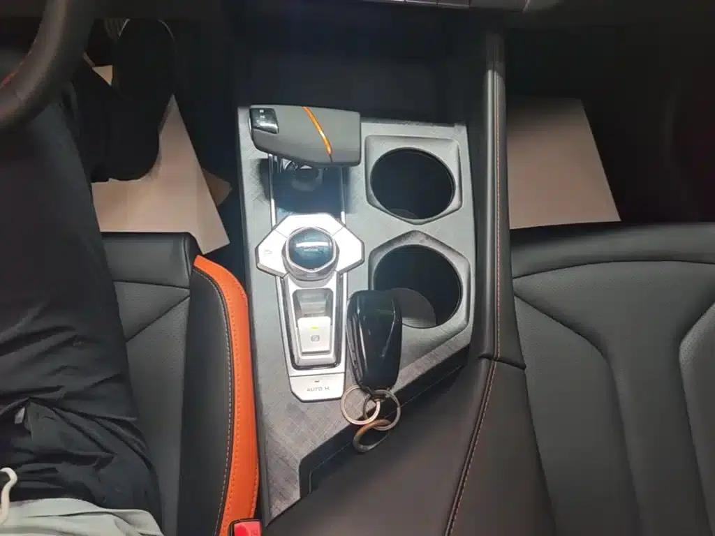 Changan UNI-V 2023 1.5T Premium Edition — миниатюра 14