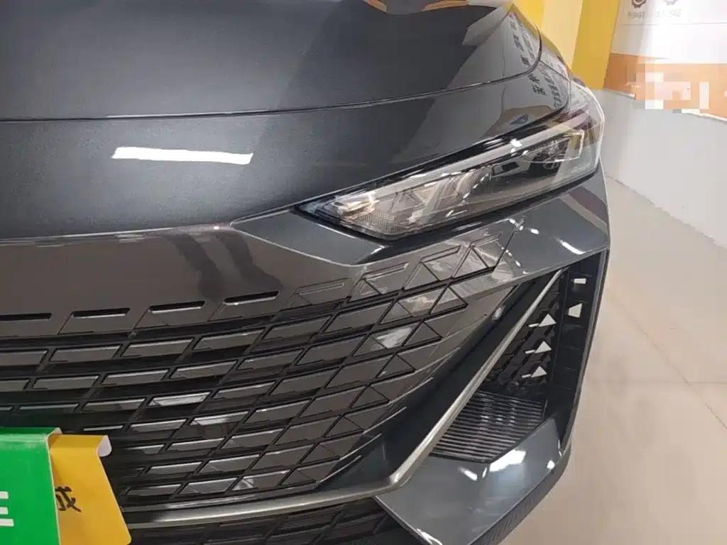 Changan UNI-V 2023 1.5T Premium Edition — миниатюра 24