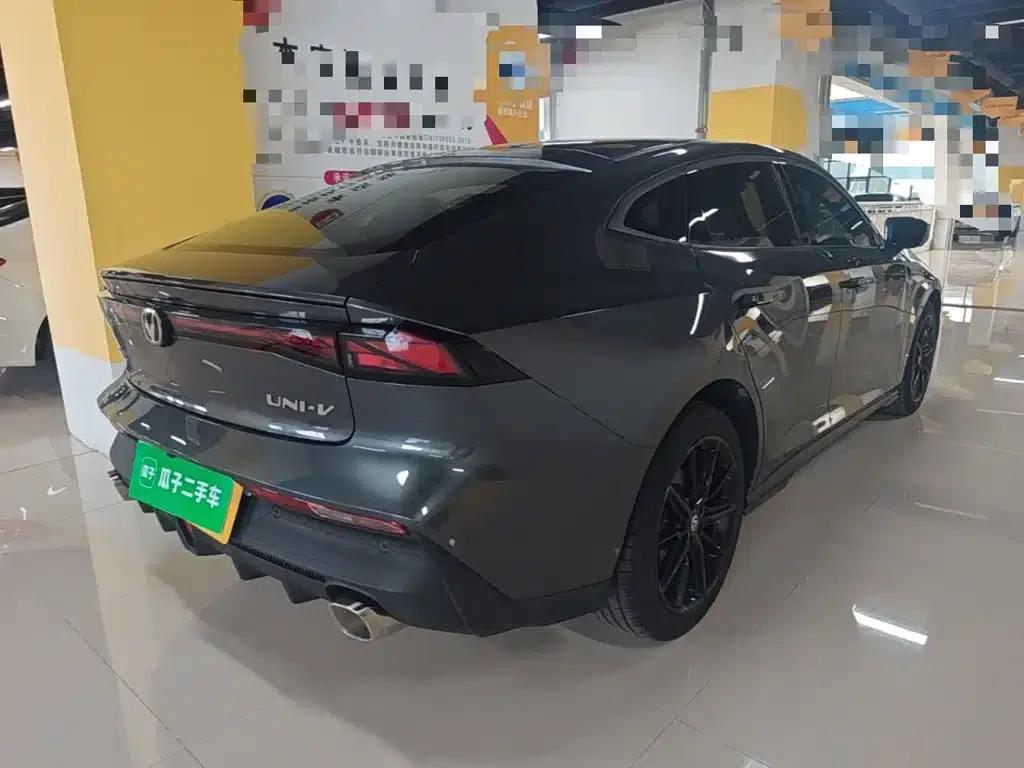 Changan UNI-V 2023 1.5T Premium Edition — миниатюра 7