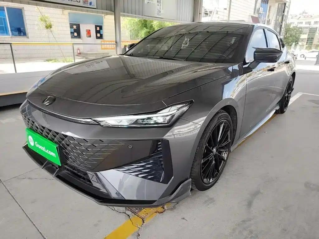 Changan UNI-V 2024 1.5T Premium Sport — миниатюра 1
