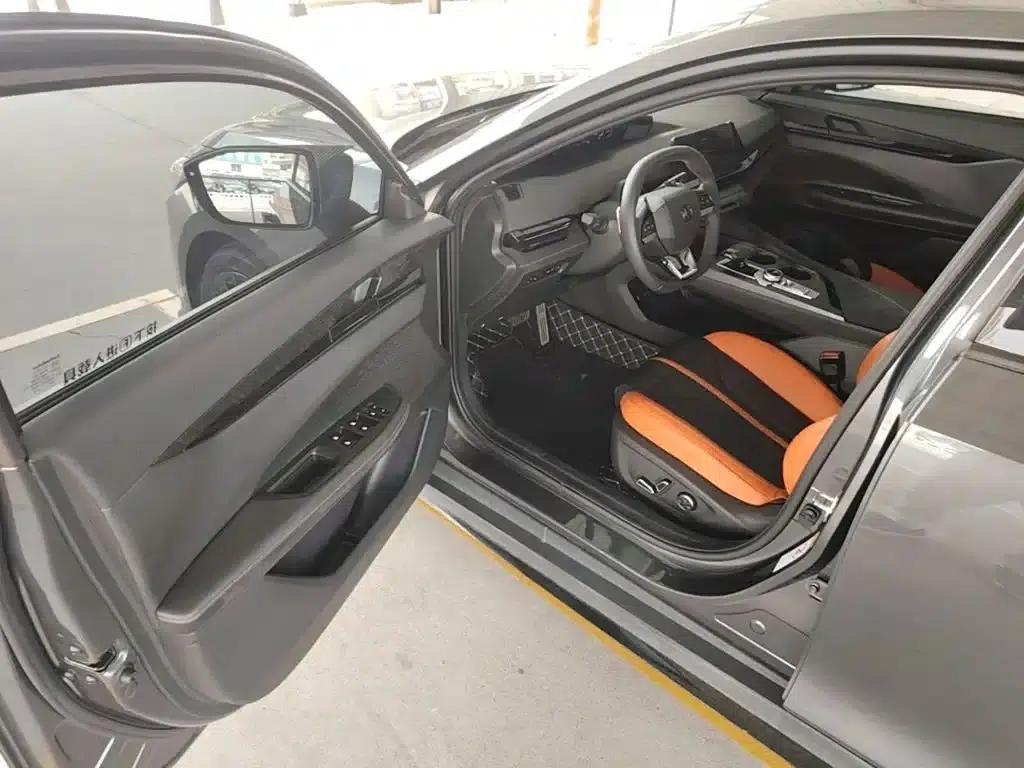 Changan UNI-V 2024 1.5T Premium Sport — миниатюра 16