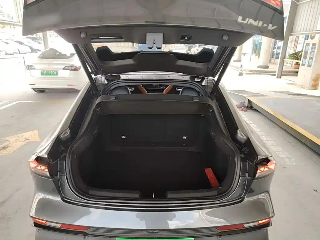 Changan UNI-V 2024 1.5T Premium Sport — миниатюра 19
