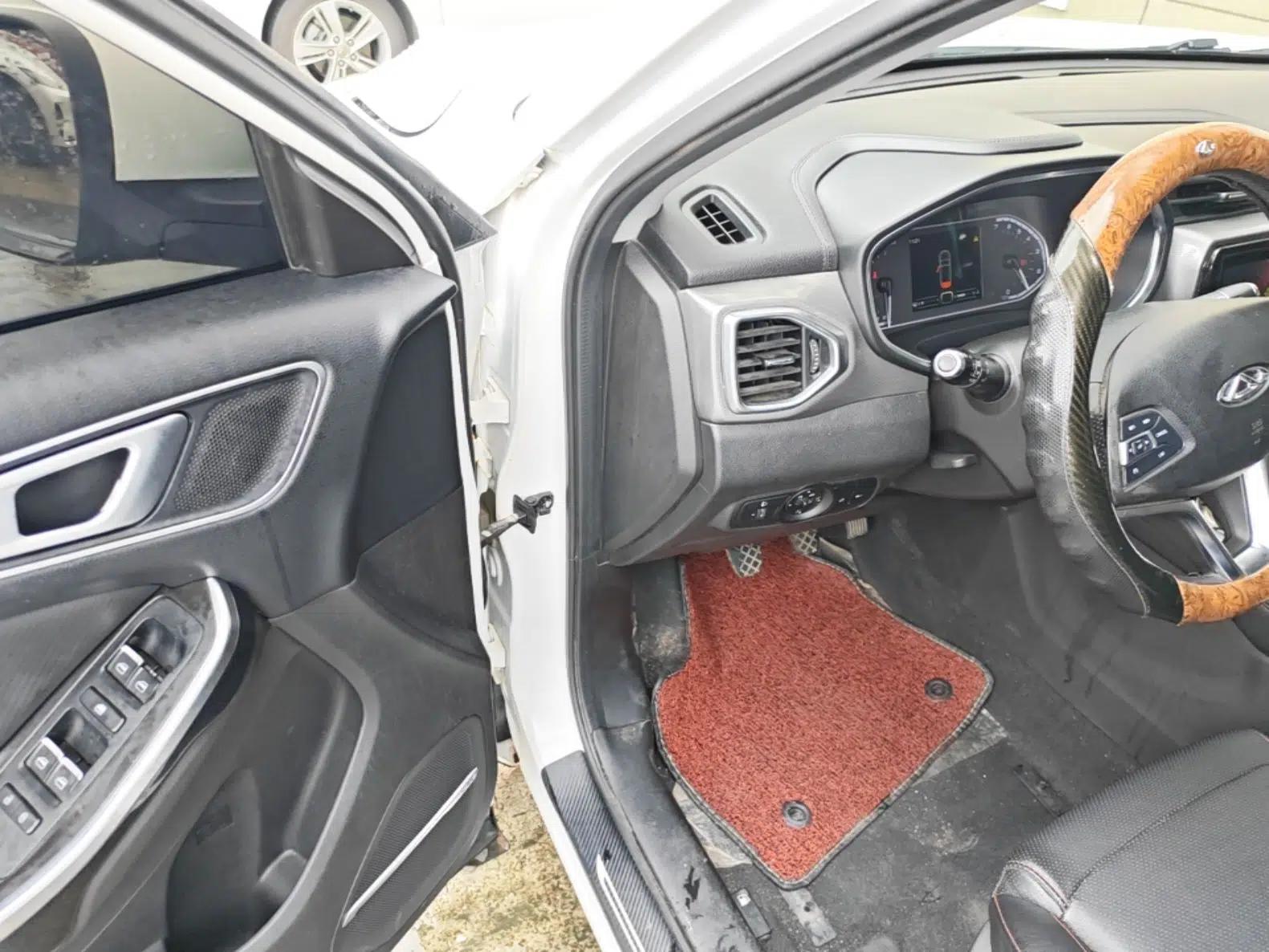 Chery Tiggo 5x 2017 1.5T Manual Elite Model — миниатюра 18