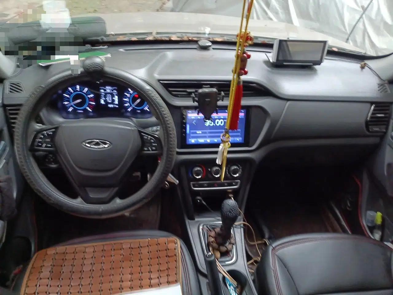 Chery Tiggo 3 2016 1.6L Manual Fashion Edition — миниатюра 9